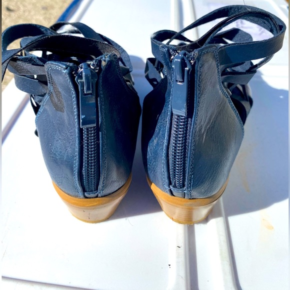 JG Womens Navy Booties - Picture 2 of 6